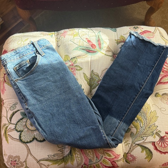 Universal Thread Patchwork Blue Jeans - Picture 2 of 8